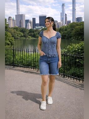 Women’s Mid-Blue Denim Bermuda Shorts by Flamingals Size Large